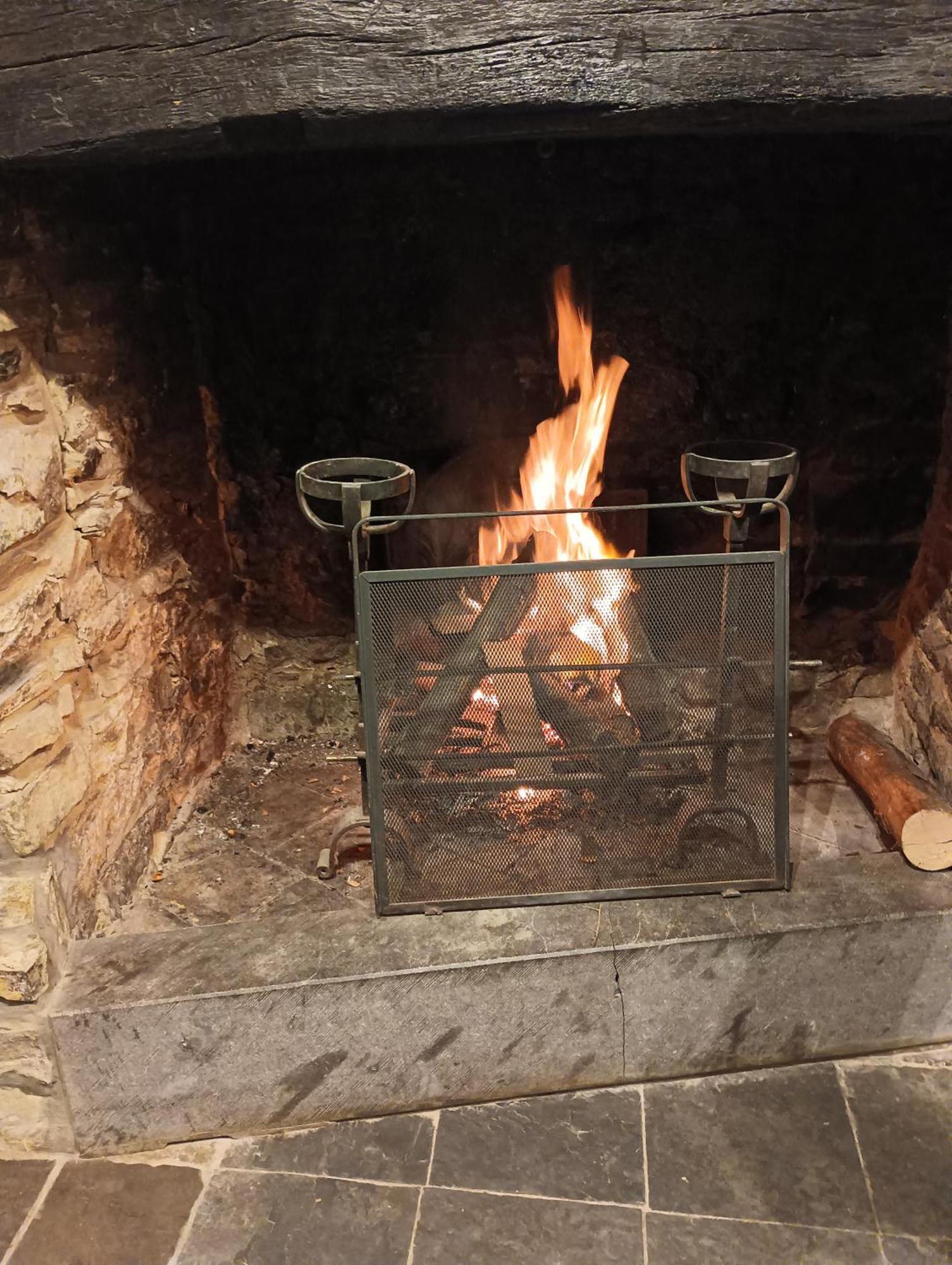 Gite Ardennes Au Coin Du Feu Jacuzzi Sauna Et Nature Жале Екстериор снимка